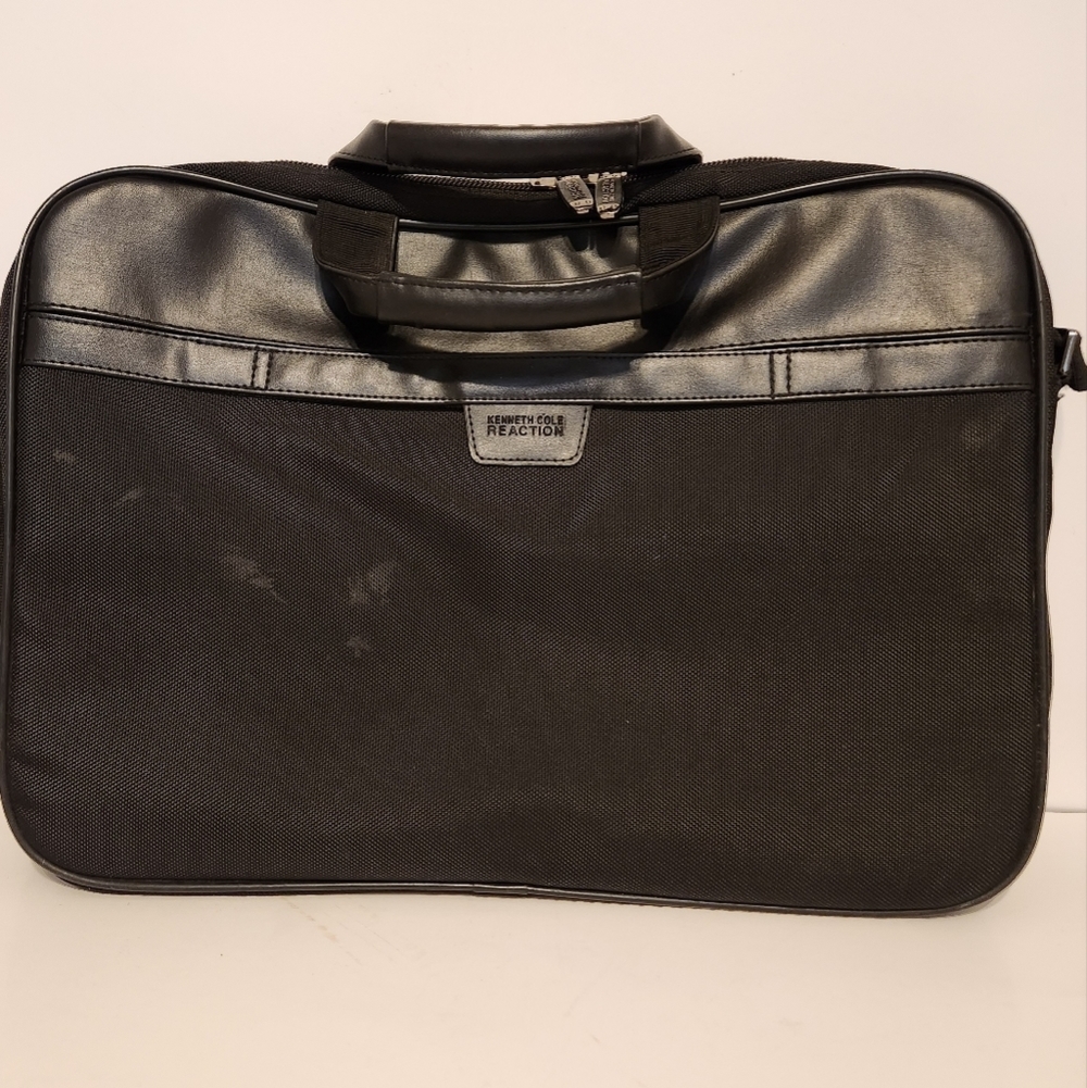 Like New Kenneth Cole Reaction Work Bag with R-tech lining - Picture 4 of 10